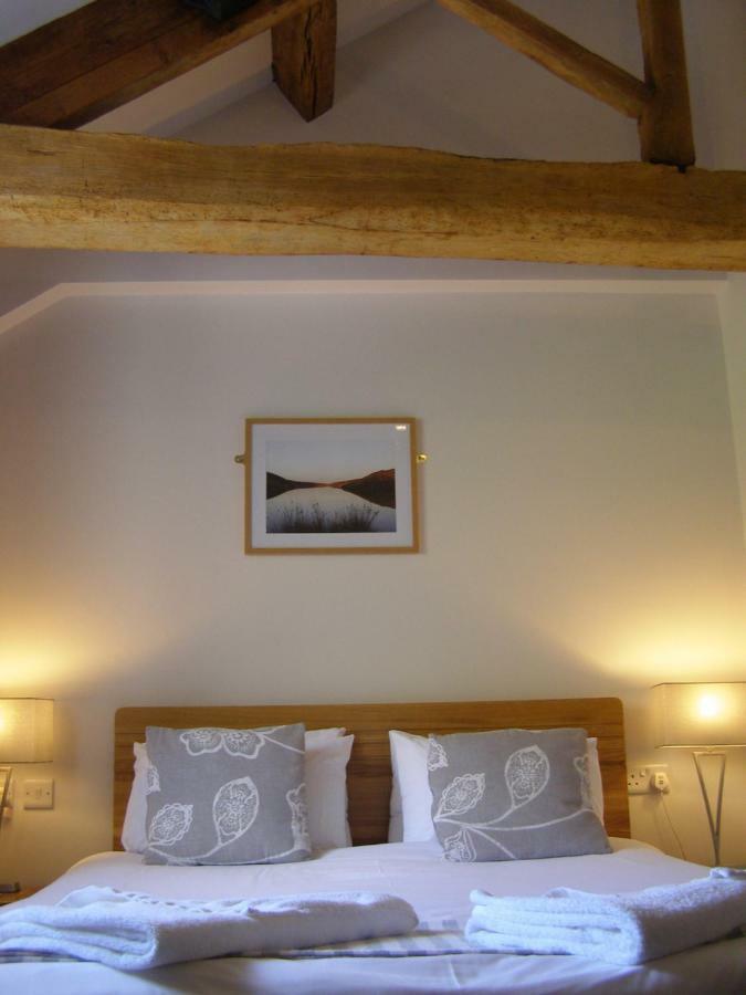 Coddy'S Farm Bed & Breakfast Holmfirth Exterior photo