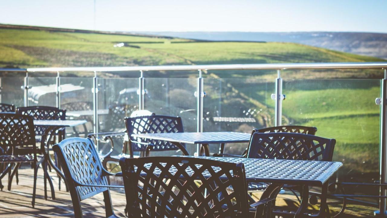 Coddy'S Farm Bed & Breakfast Holmfirth Exterior photo